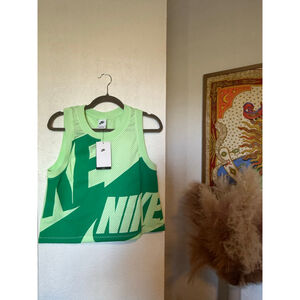 NWT, Nike Air Women's Mesh Tank Top in the 'Vapor Green/Stadium Green' , size M